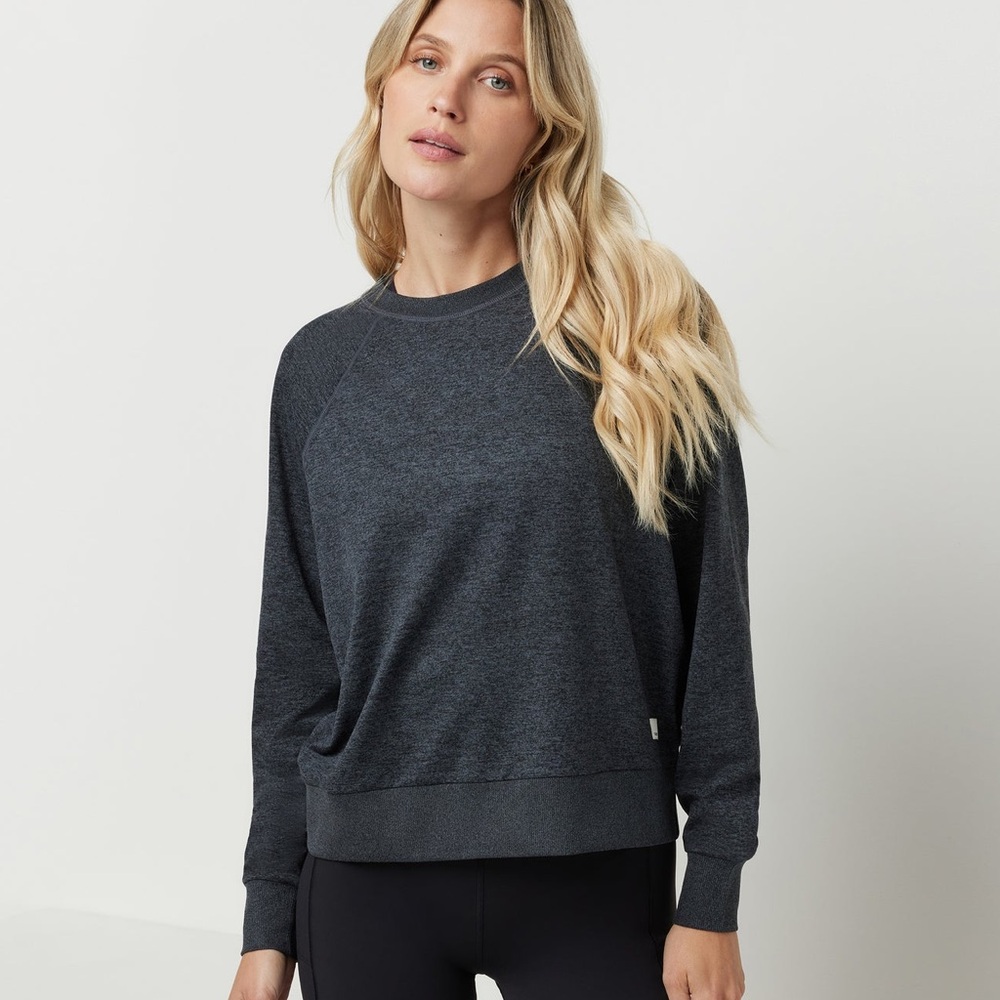 NWT Vuori Long Sleeve Halo Crew Charcoal Heather Size S